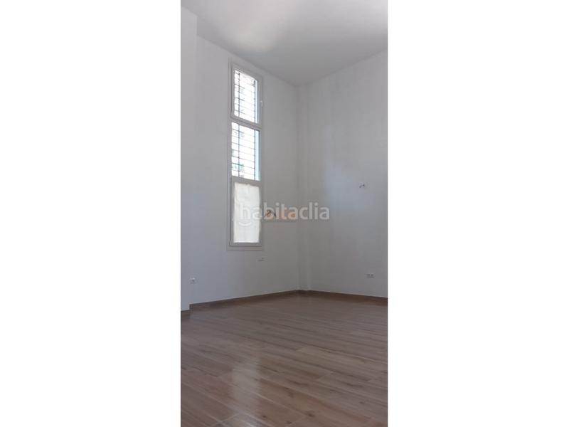 Foto bcde82b3-150d-45d7-a1e9-46a607e48d68. Estudio amplio estudio a estrenar santa cristina en Málaga