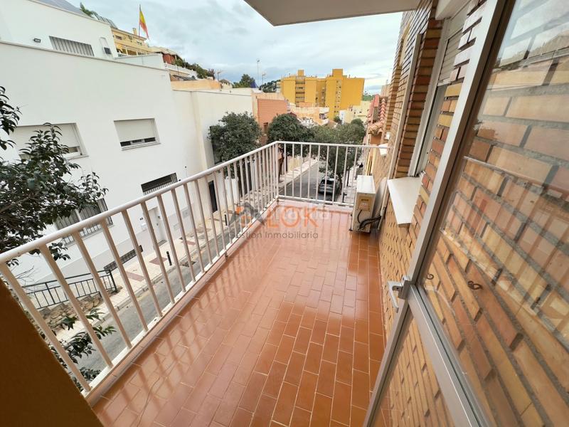 Foto 51e4194e-2f37-43e1-a774-869dcda1a3e1. Appartamento con parcheggio in El Palo Málaga