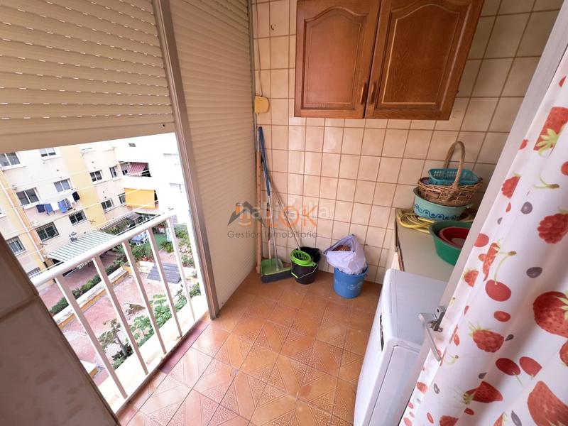 Foto 7879f73e-603d-4095-b655-835b4ddaa016. Appartamento con parcheggio in El Palo Málaga