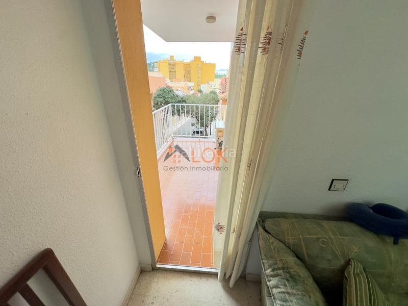 Foto db8cb24d-8a4d-4aa9-bf77-76ffc1e91659. Appartamento con parcheggio in El Palo Málaga