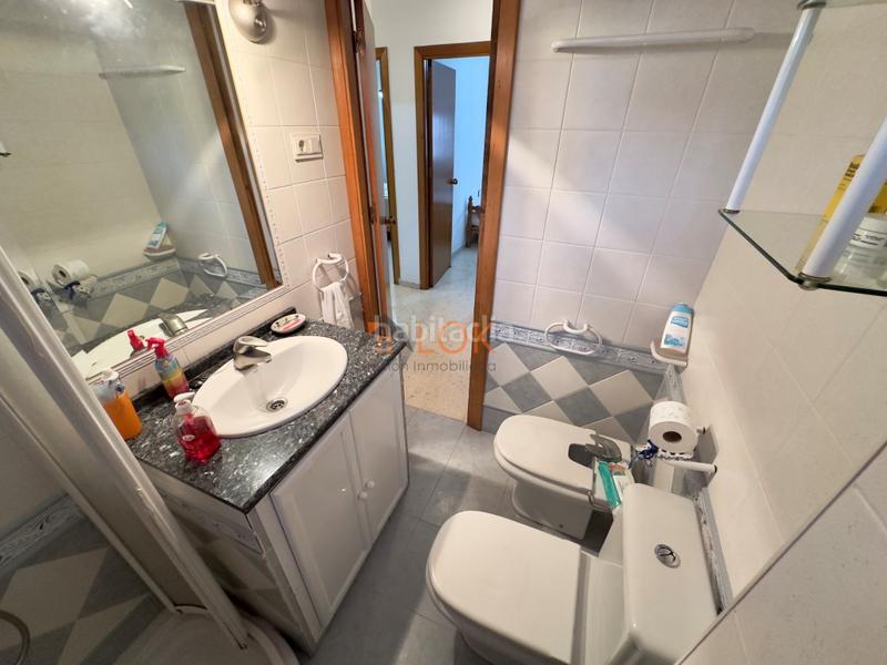 Foto dd2afd1f-baea-40f3-9ee4-cc665fdc5842. Appartamento con parcheggio in El Palo Málaga