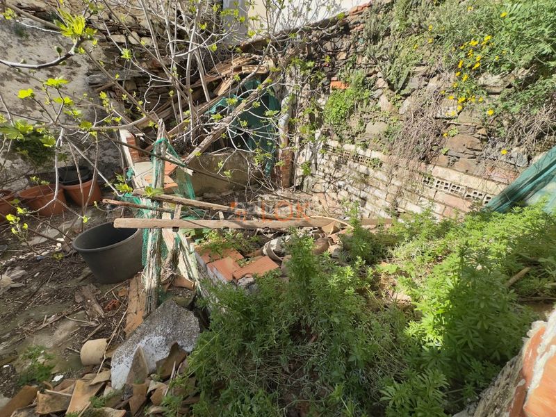 Foto b8729d8b-4fc7-4bed-9302-7f2db4883097. Casa amb aparcament a Moclinejo