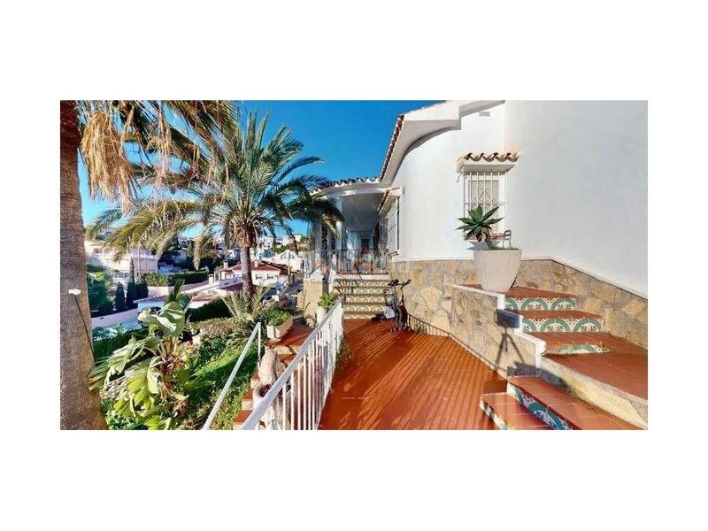 Foto c20100ff-3668-435e-8503-028b7c9ca357. Casa amb aparcament a Benajarafe
