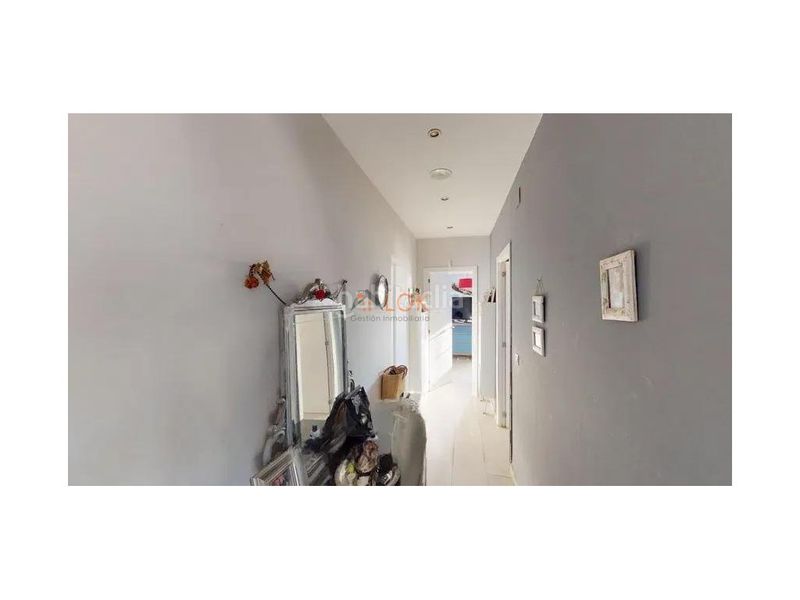 Foto d9574252-413f-4601-aefc-50dda335236b. Casa amb aparcament a Benajarafe