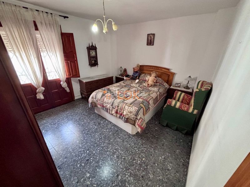 Foto fe24d92c-b21b-428f-9bc2-a4015b8ae731. Casa a Centro Histórico Vélez - Málaga