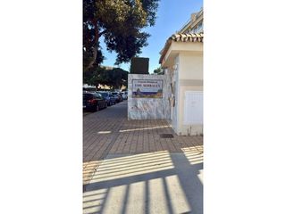 Pis a La Cala del Moral