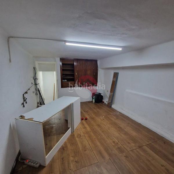 Foto 7baa6f54-fa83-4e36-bc2e-ef1a67dbe9ea. Local comercial venta de local comercial. ideal cambio de uso a vivienda en Málaga