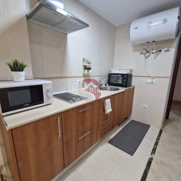 Foto 5d9a97c7-f90f-4508-94ac-27072f9aff52. Piso vivienda con licencia turistica a un paso del centro de malaga en Málaga