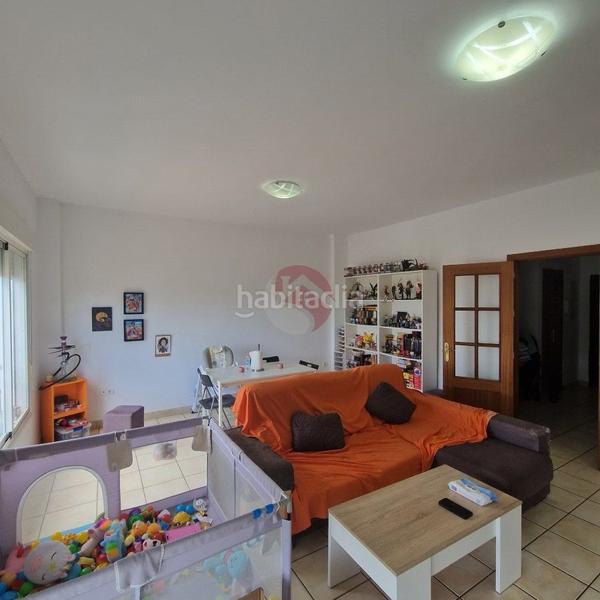 Foto bd8bb81c-cb29-4d4a-b423-aa09ece72054. Casa oportunidad unica chalet adosado en almogia en Almogía