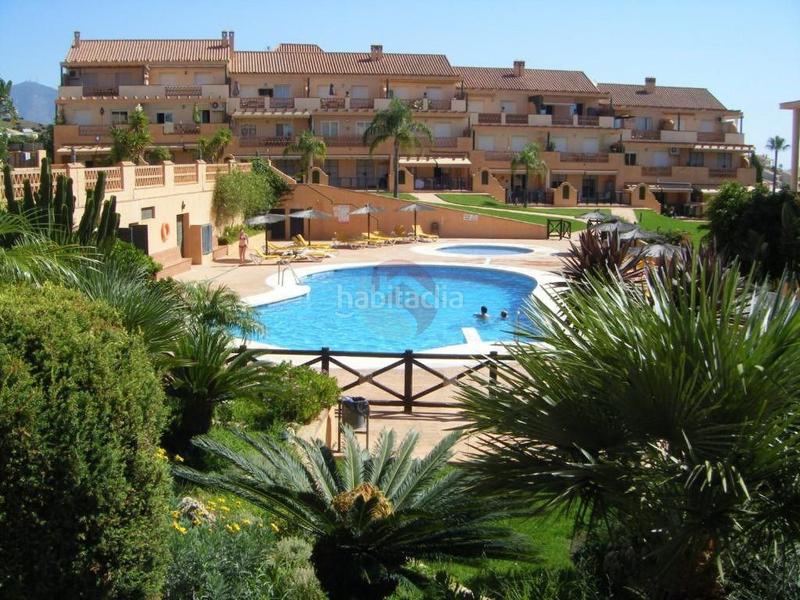 Foto 67f75d72-b653-4eeb-8204-5388c8537d41. Pis amb piscina a El Faro de Calaburra - Chaparral Mijas