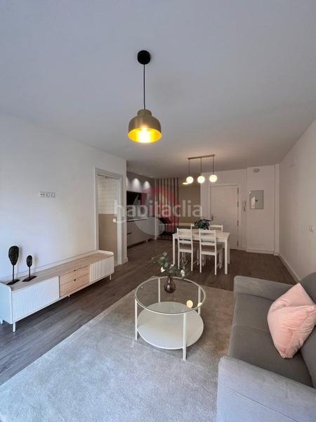 Foto 40ecf819-75fc-4a24-b903-ccd711d86a6d. Estudi a Los Castillejos - La Trinidad Málaga