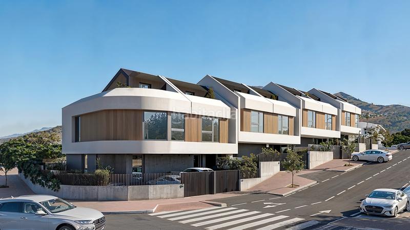 Foto f263ffc5-f577-49de-9a06-7781a7c1c466. Casa a schiera 172m<sup>2</sup> con riscaldamento parcheggio piscina in Benalmádena