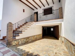 Maison à Yunquera