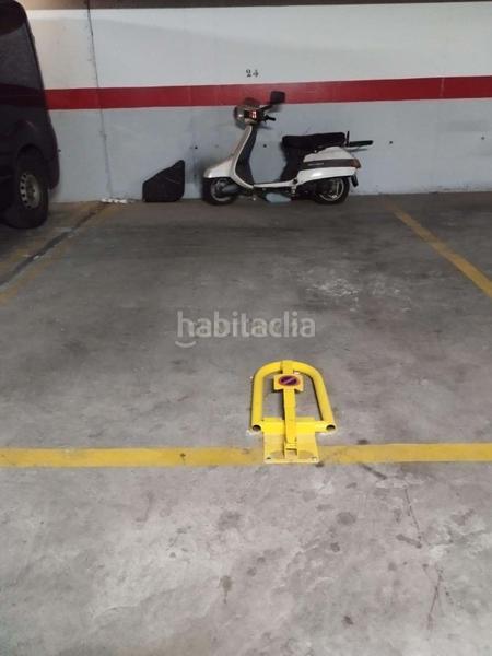 Foto 970777f4-3a76-412f-829a-64b1b32af830. Parking coche en calle timon en Zona Centro Comercial Torrequebrada Benalmádena