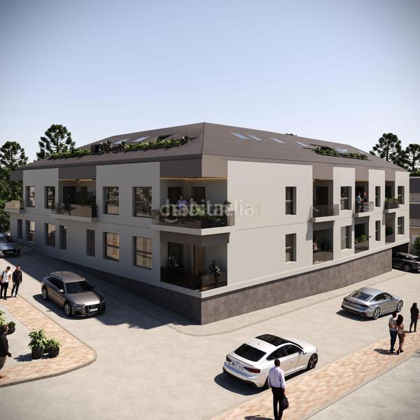 Foto 4d4b9c15-f55e-4e73-9407-26d5ab4d2cb4. Piso en Los Pacos Fuengirola