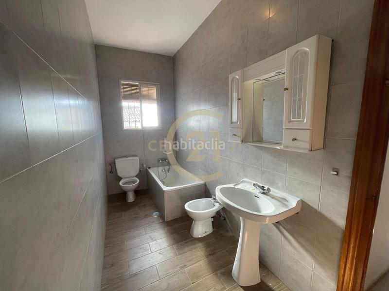 Foto a2ffcfb7-ee22-4932-90f4-d9b59490d2a8. Casa en virgen de la candelaria 5 en Colmenar