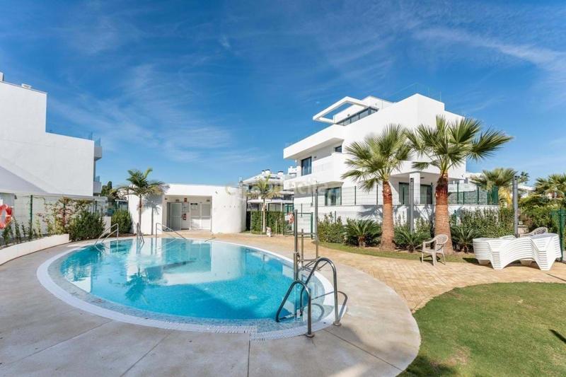 Foto be7ea636-9aa7-4bca-a9c5-fb815e1ea0fe. Casa en Castillo Sohail - Myramar Fuengirola
