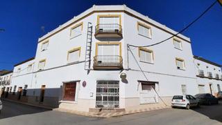 Locale commerciale in Pedrera