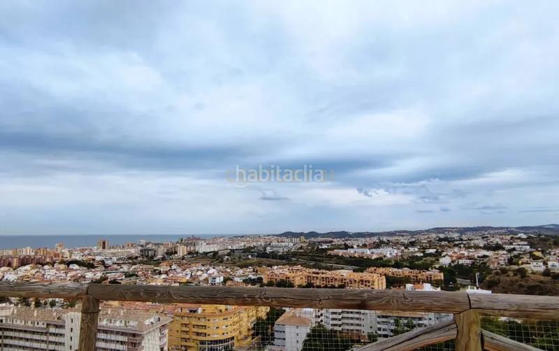 Foto c40a8784-3701-49e9-a2f8-8a3e92811eb3. Piso en Los Pacos Fuengirola