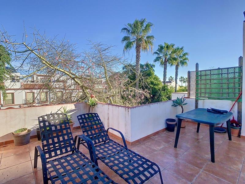 Foto 23a4c006-a315-44db-a967-3f7c4f0361aa. Casa en av. marqués del duero en Cancelada Estepona