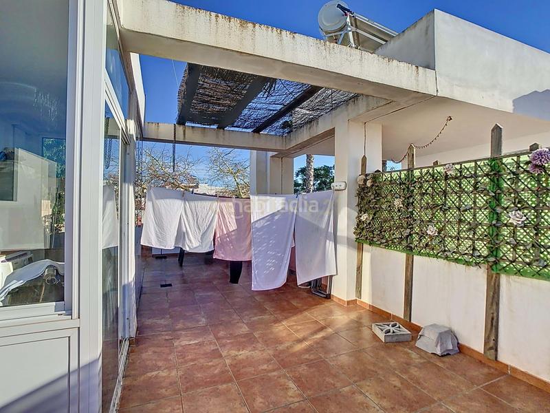 Foto 5675fd3c-f660-43d5-bdbb-e5d0068372fc. Casa en av. marqués del duero en Cancelada Estepona