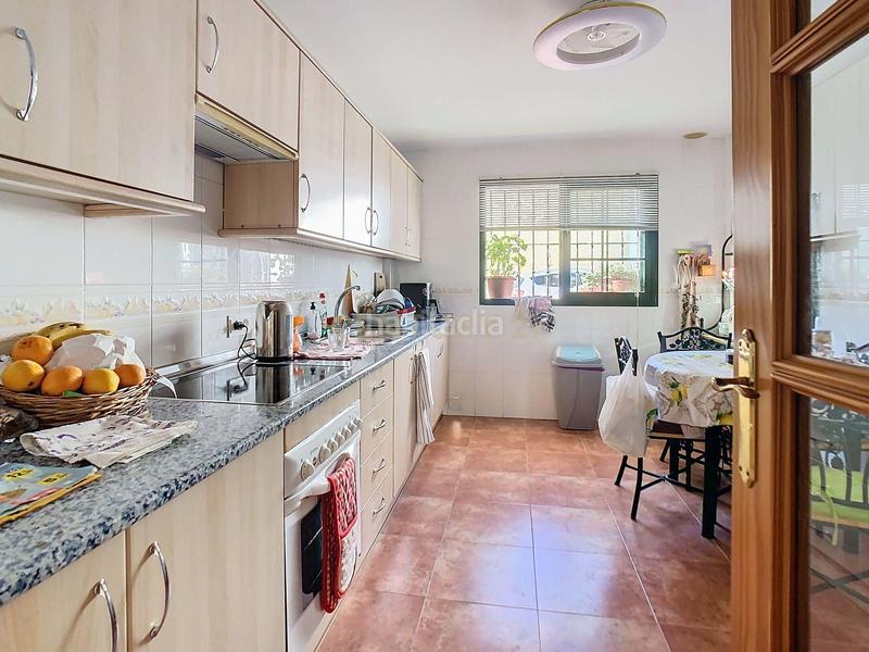 Foto 908ec111-130a-4373-96b6-67e3862b079c. Casa en av. marqués del duero en Cancelada Estepona