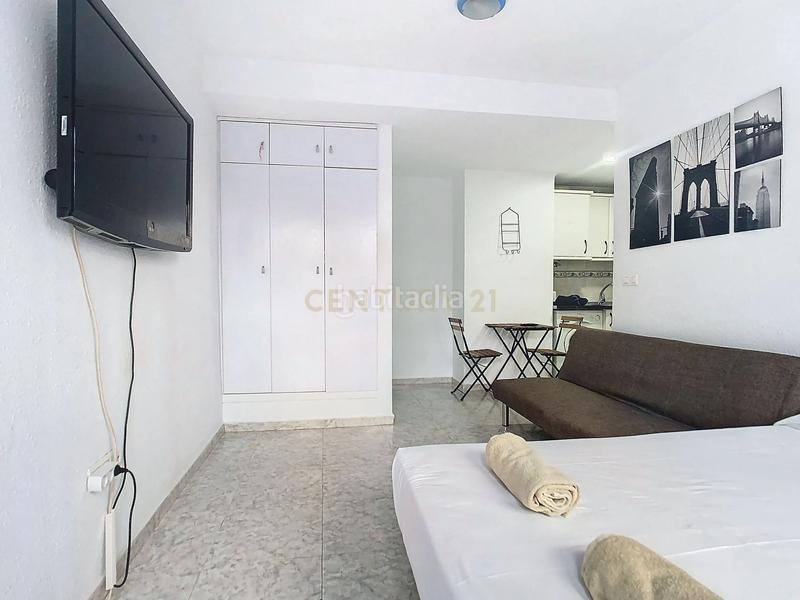 Foto 2850dcee-4ec1-4071-88cf-faaafd2adbfa. Estudi a c. luis vives a Solymar Benalmádena