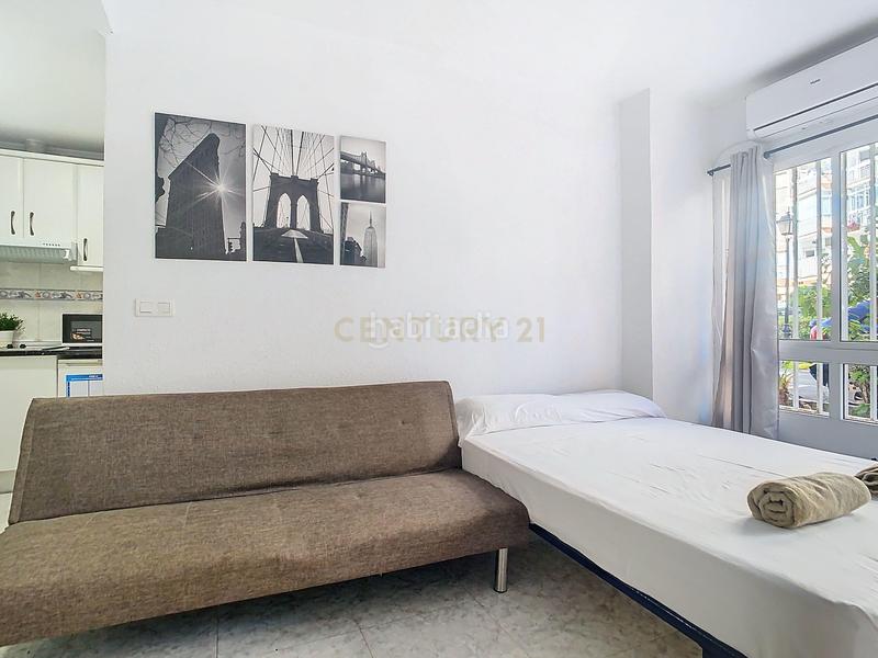 Foto 7cb1c92c-ee3d-4767-99de-bba862d043ff. Estudi a c. luis vives a Solymar Benalmádena