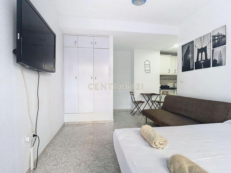 Foto d4efaf4c-9108-4dec-9b63-e74ee2d6139f. Estudi a c. luis vives a Solymar Benalmádena