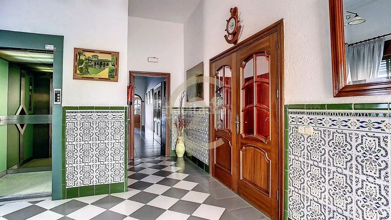 Foto 4ef5e604-30de-4048-9af6-12c00f9d31ba. Building in Motril ciudad Motril