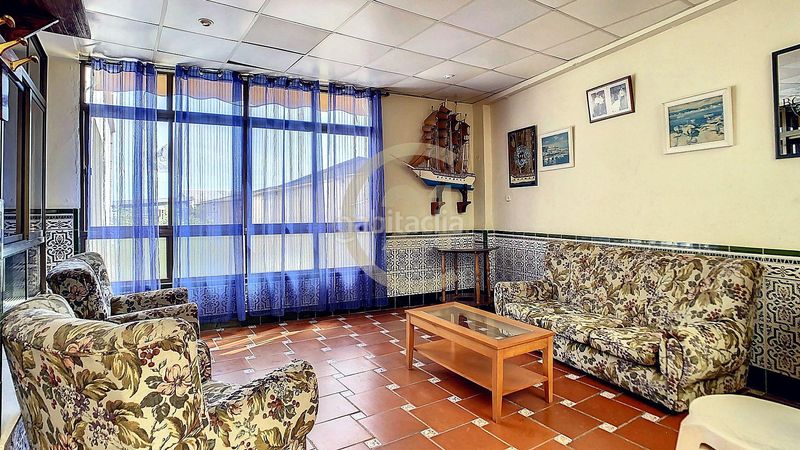 Foto a29026dd-45c9-414f-a196-e3c62c49a15b. Building in Motril ciudad Motril