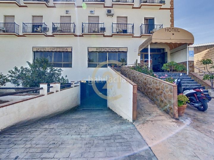 Foto a4c32d10-9c05-435a-8339-82f633c197a3. Building in Motril ciudad Motril