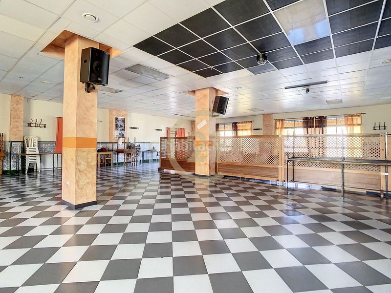 Foto a6ea5b72-b405-485e-8c48-827bae29643f. Building in Motril ciudad Motril
