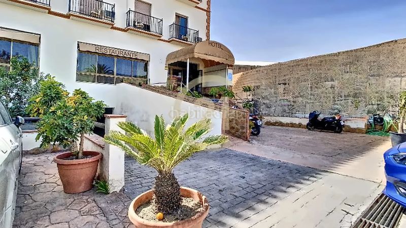 Foto b4f60694-3d43-440d-9316-bf59943b90f3. Building in Motril ciudad Motril