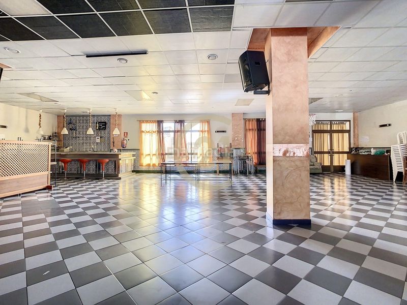Foto e59a551d-e255-4461-8a8b-8eb6e19534b5. Building in Motril ciudad Motril