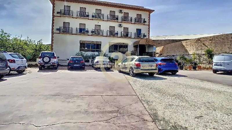 Foto f0b8533f-7c95-4e5b-9c60-02436849de3a. Building in Motril ciudad Motril