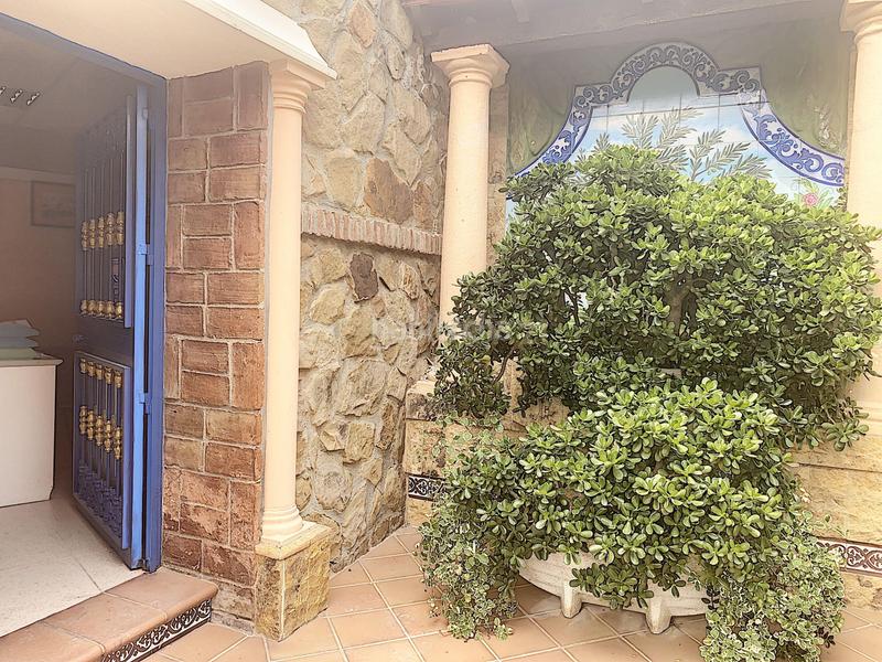 Foto 0ae32fc5-5813-436b-a57f-cbd7f36fedb1. Chalet en calle finlandia 15 villa en venta en Hacienda Torrequebrada Benalmádena