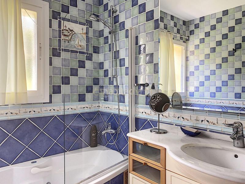 Foto 715b028b-5b95-4e5d-a872-200fe5f5011f. Chalet en calle finlandia 15 villa en venta en Hacienda Torrequebrada Benalmádena