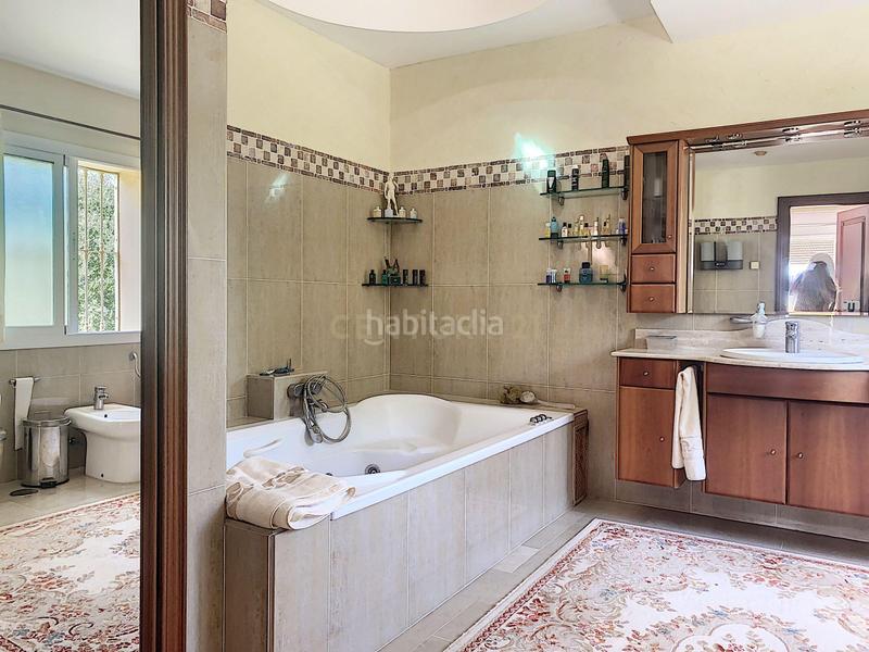 Foto 98d33903-817f-440d-a244-7472890c8dae. Chalet en calle finlandia 15 villa en venta en Hacienda Torrequebrada Benalmádena