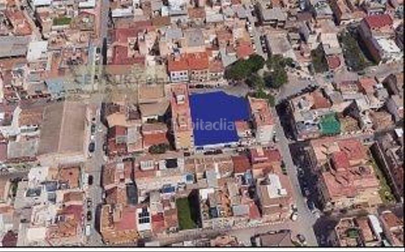 Foto f15bb21b-3e51-47bb-99f2-0b98460c4451. Terreno residencial en calle balbina valverde terreno urbanizable en Málaga