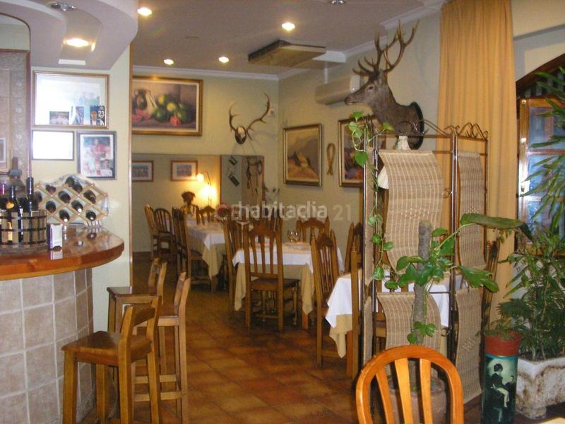 Foto 574e8961-6bd5-4d7a-85cc-d9758fcc27b4. Rent business premise in presidente adolfo suarez 3 in Torremolinos