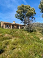Finca rústica en Urbanización pueblo valtocado, 29650 mijas, málaga, spain. Finca rustica de 40,000 con agua y luz valtocado