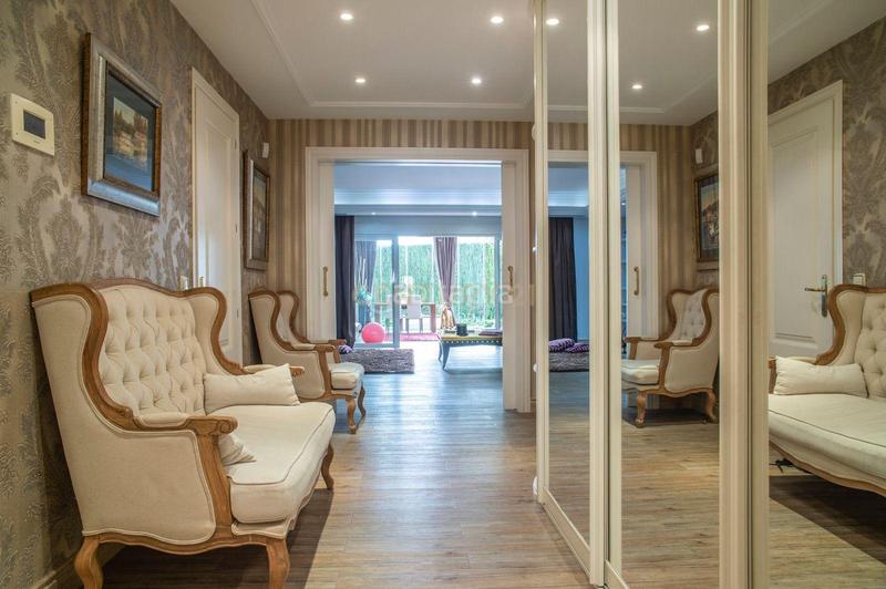 Foto f93abd92-78f6-49ad-9fd8-8d2af26234fe. Location appartement dans urbanización lomas de sierra blanca a dans Marbella