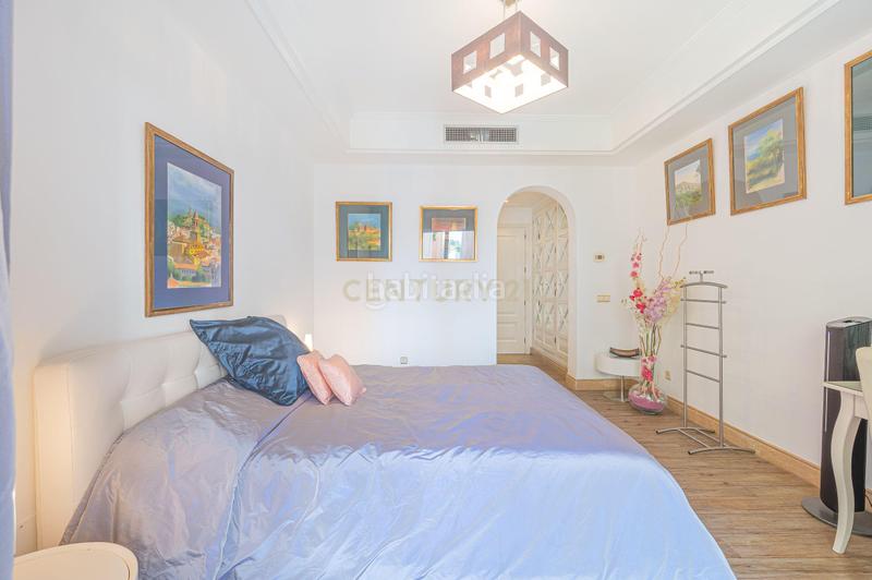 Foto 06eea404-0ab3-4c3e-a4f3-5a8a1015d679. Miete appartement in urbanización lomas de sierra blanca a in Marbella