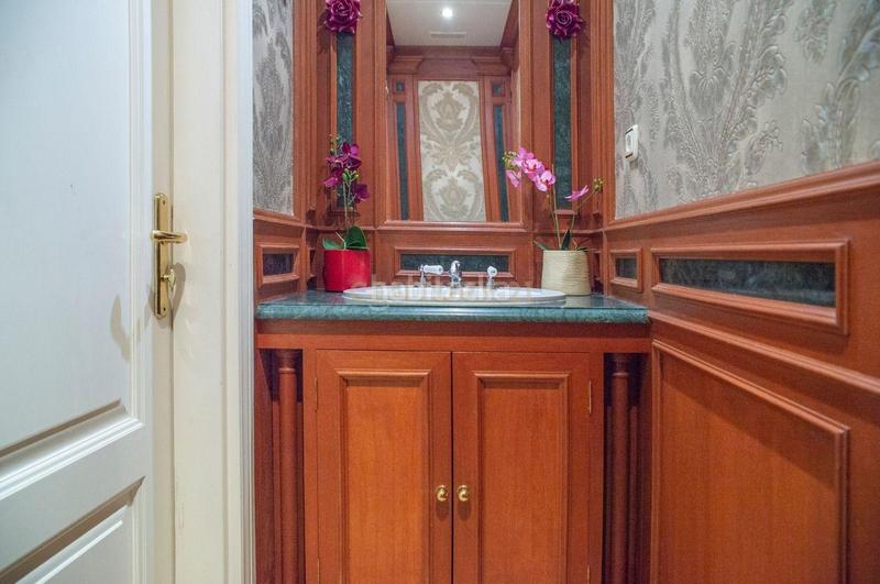 Foto c6a429dd-056f-4a15-8468-16dbb9a0edfe. Miete appartement in urbanización lomas de sierra blanca a in Marbella