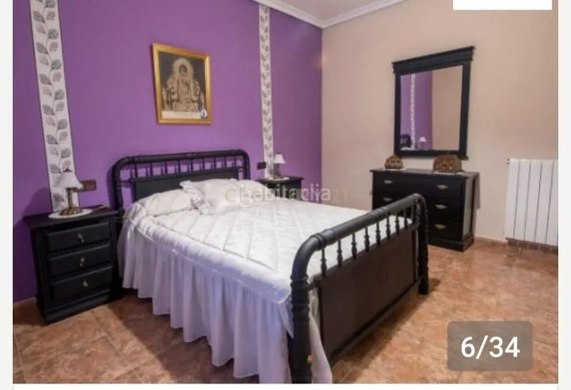 Foto 48196c18-eefd-40cc-8844-a8dd130a5112. Casa a calle jaén a Torreblascopedro