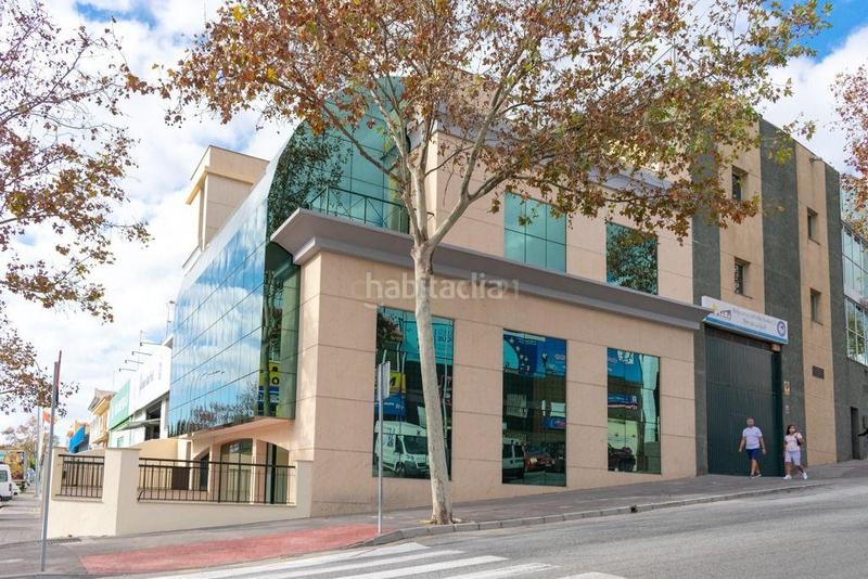 Foto a7d0fcc2-c87f-4685-8923-f5bb87bfccf4. Location local commercial dans calle pedro serrano 12 dans Benalmádena