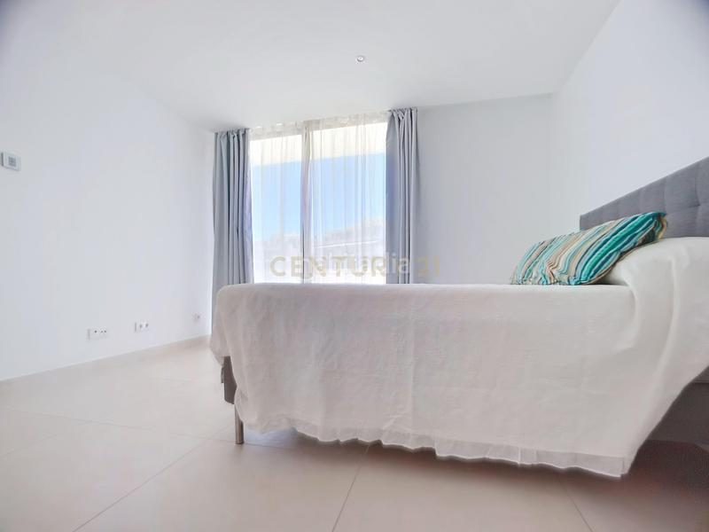 Foto 57c3b7da-0866-469e-b9aa-34b548d53741. Piccolo appartamento in avenida 8 de marzo 8 in El Higuerón Fuengirola