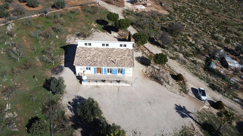 Foto e60930d0-9bc9-475a-b20a-902971e8073f. Casa in los arenales 25 in Loja