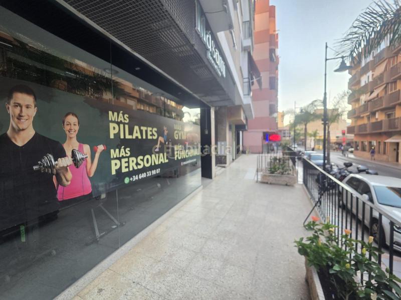 Foto 9aef7128-bd6b-4ed0-b712-88b5c15bb426. Lloguer local comercial a calle camilo josé cela a Fuengirola